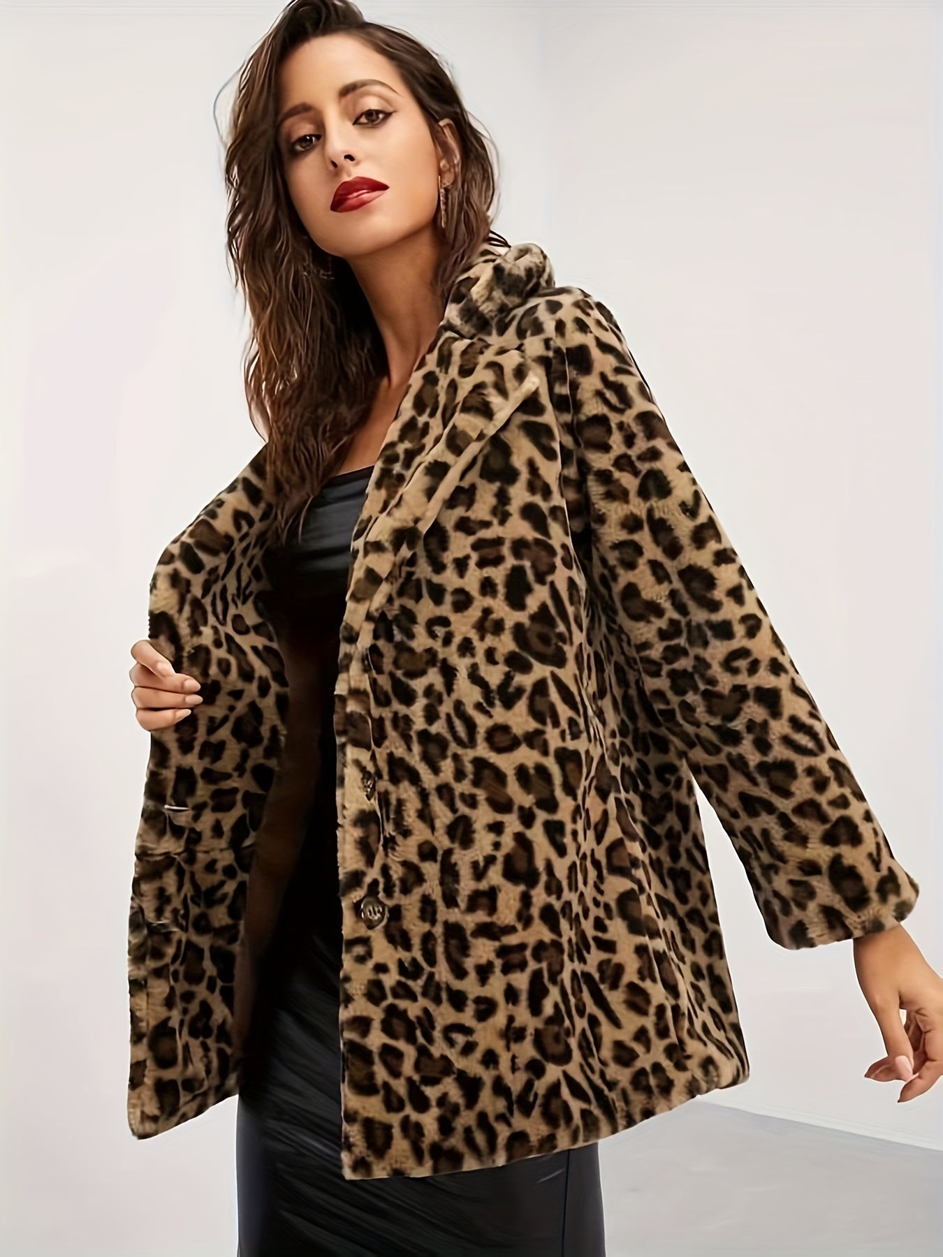 Mjuk jacka med leopardmönster